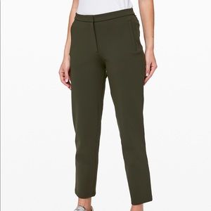 Lululemon On the Move pant